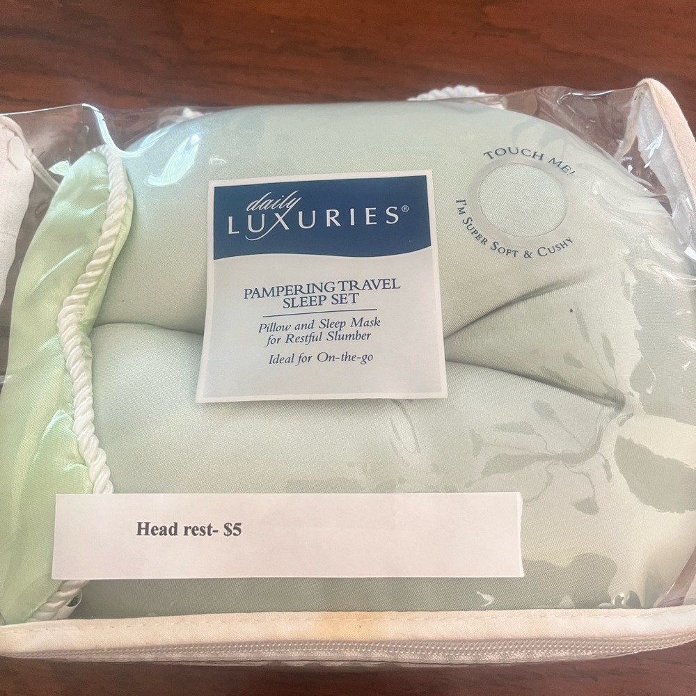 Daily Luxuries Pampering Travel Sleep Set - Light Mint